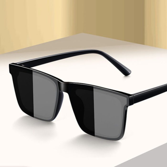 Stylist Men's Sunglass - Image 1