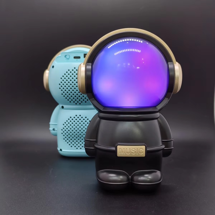X808 Astronaut Speaker - Image 2